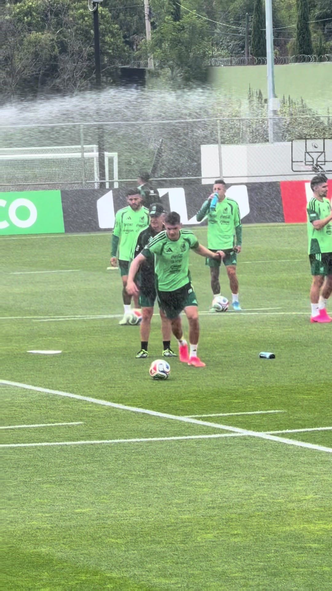¿Y si sí? ¿Y si el poder de la amistad le dará un histórico mundial a México?  #seleccionmexicana #mundial2026