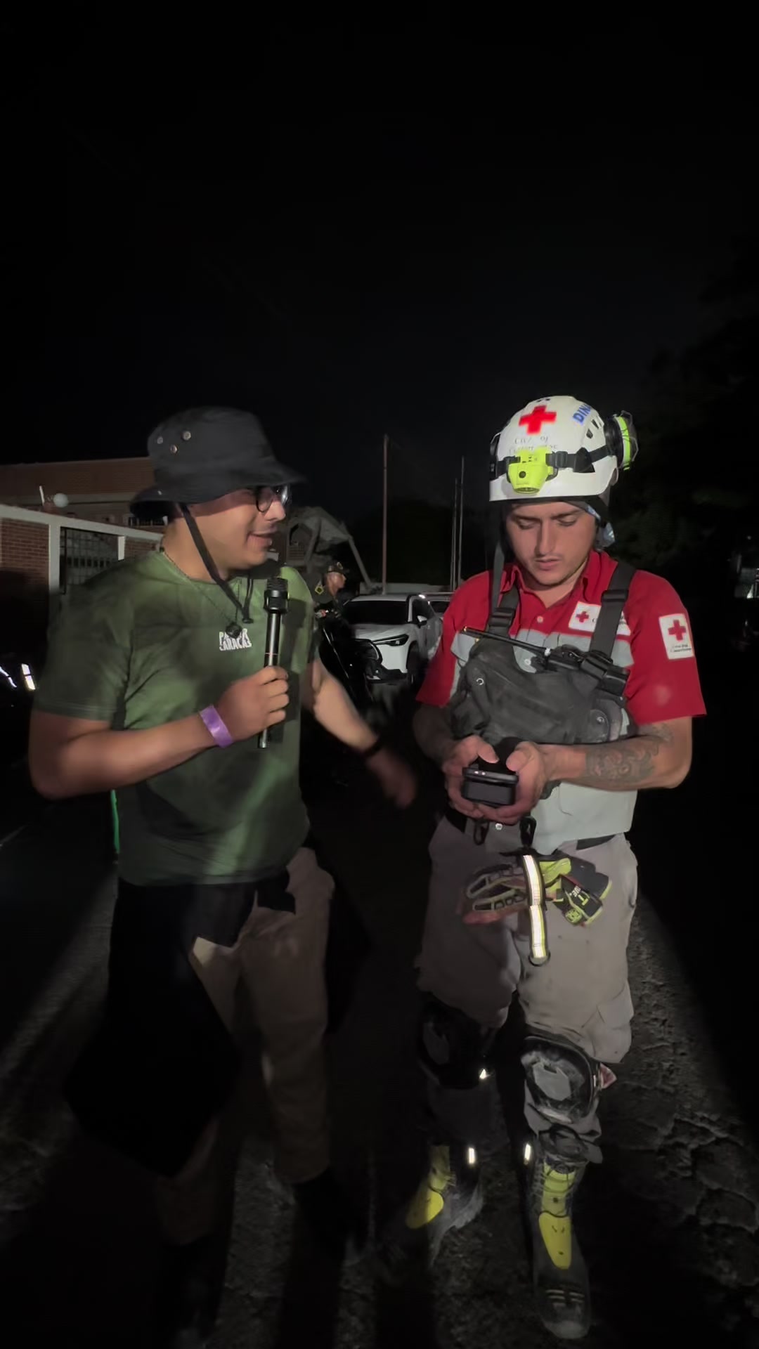Alan Madrigal fue el rescatista costarricense que encontró a Hernán Gil en Catia La Mar, La Guaira 