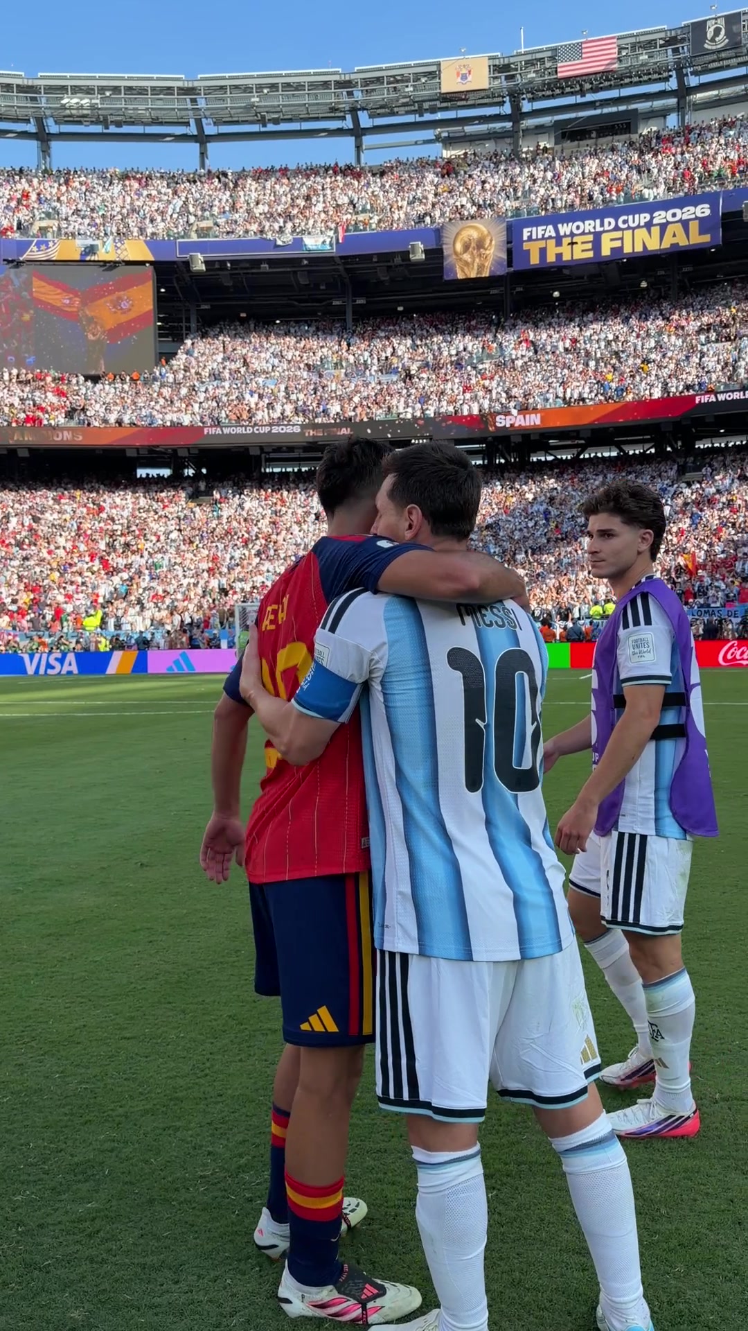 Messi 🇦🇷🤝🇪🇸 #FIFAWorldCup