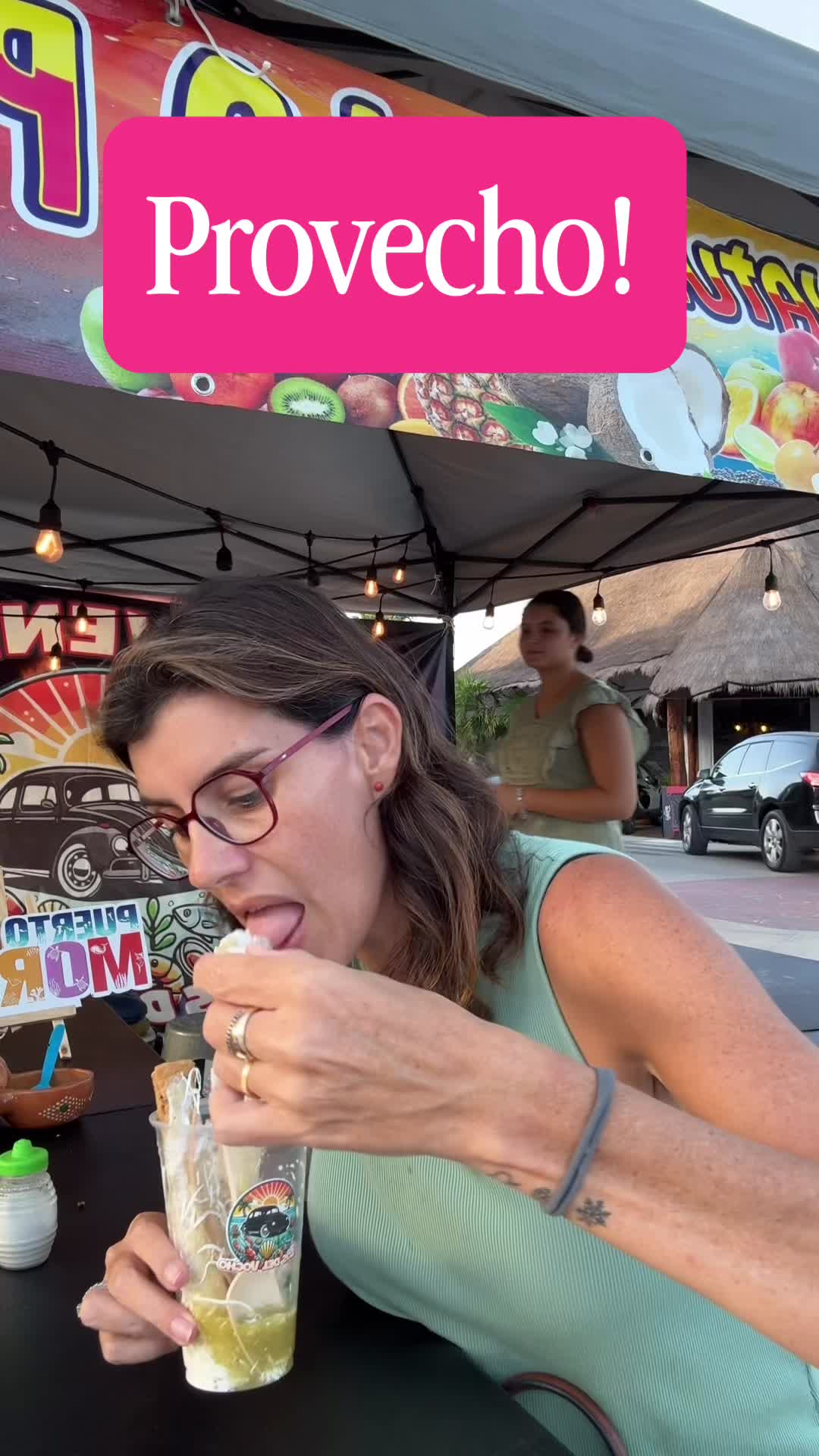 One word. One second. A whole culture. ❤️🇲🇽 If you’ve ever been eating in Mexico and a complete stranger wal