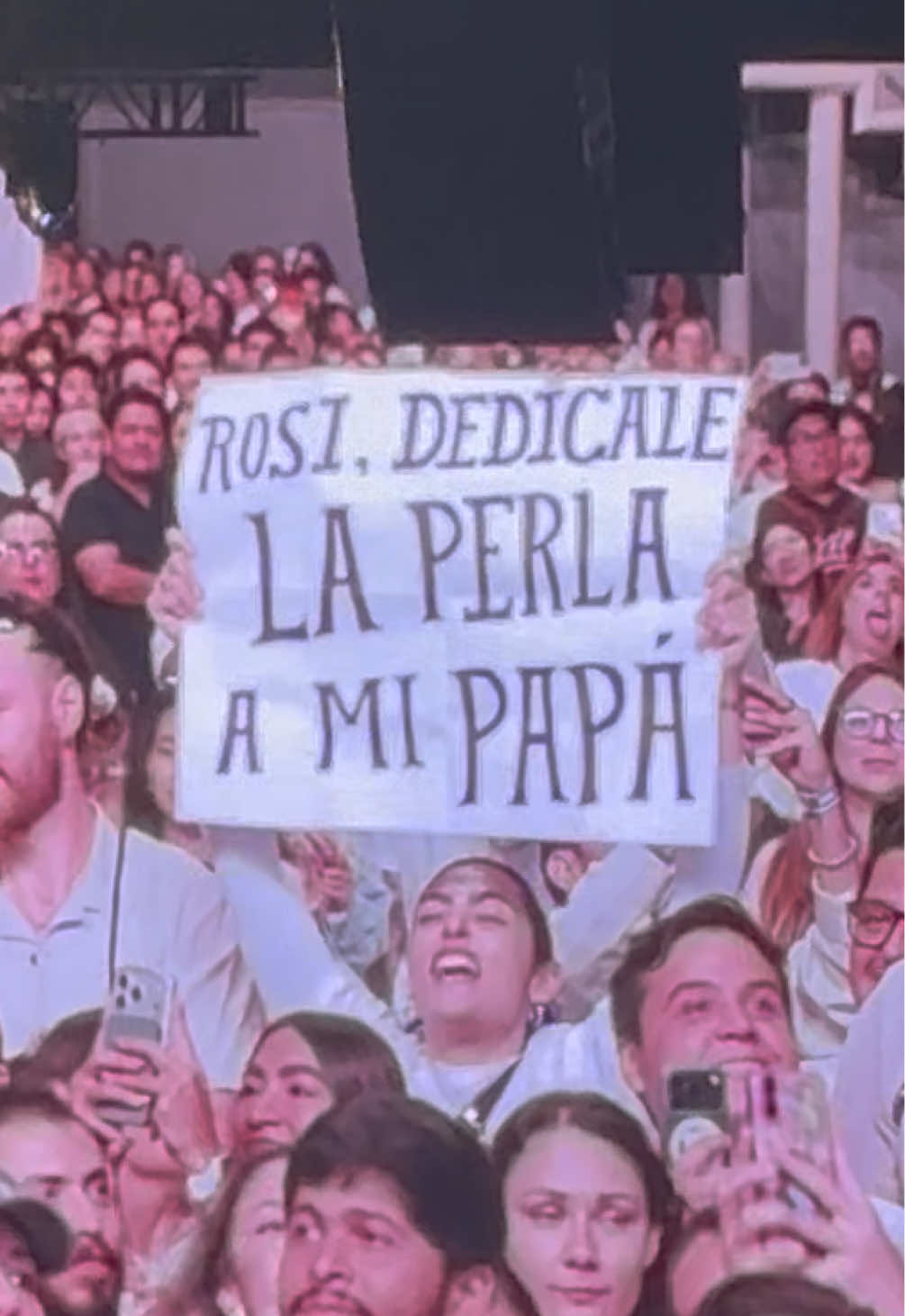 Que csm el papá de Karen #rosalia #guadalajara #lux #luxtour #mexico 
