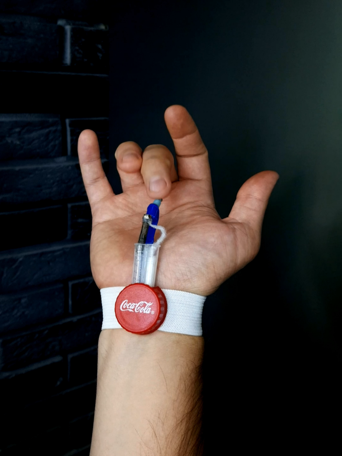 WOW😱 How to make a Spider-Man web-shooter out of a Coca-Cola bottle cap. Tutorial
